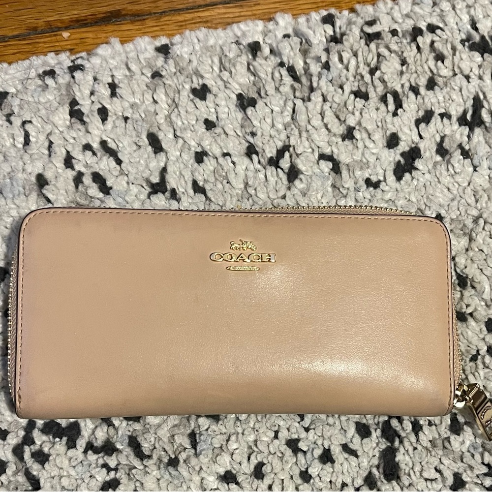 Coach wallet